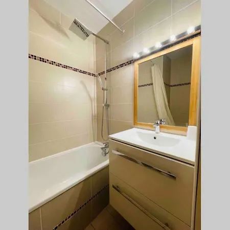 Bel Bord De 4 Pers Centre *