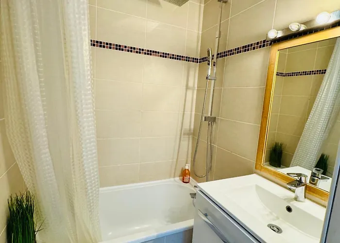 Lägenhet Bel Bord De 4 Pers Centre